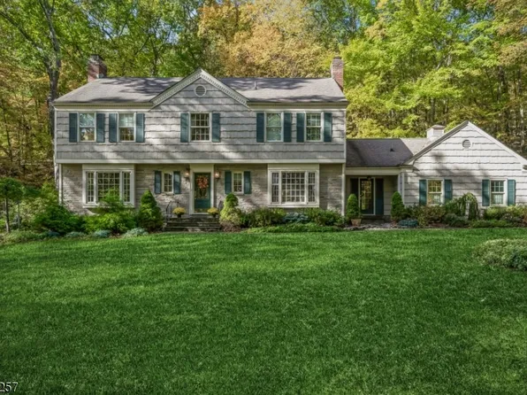 68 Green Hill Rd, Kinnelon Boro, NJ 07405