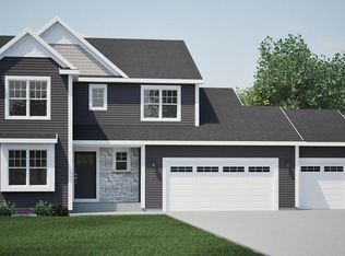 663 E Bluff Cir, Waterford, WI 53185