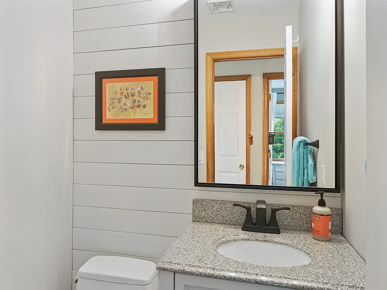 32 Sanger Pl — Photo 11