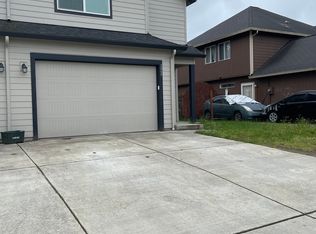 727 NW Pacific Hwy, La Center, WA 98629