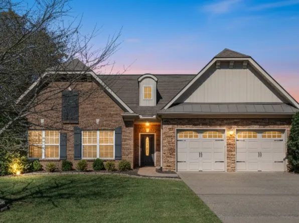 1328 Wentworth Dr, Gallatin, TN 37066