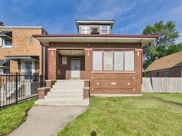 8607 S King Dr, Chicago, IL 60619