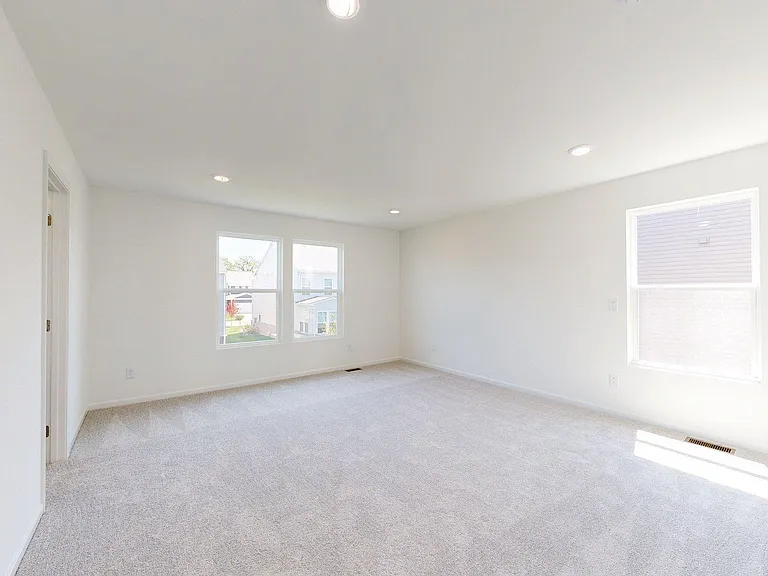 826 Kuss Dr — Photo 9