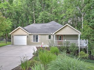 5 Poplar Wood Ct, Johnson City, TN 37604