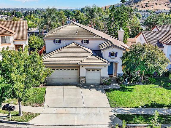 4th image of 2836 Shelter Hill Drive