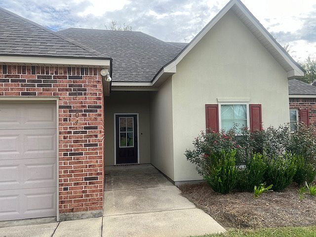 1st image of 17104 Richmond Dr