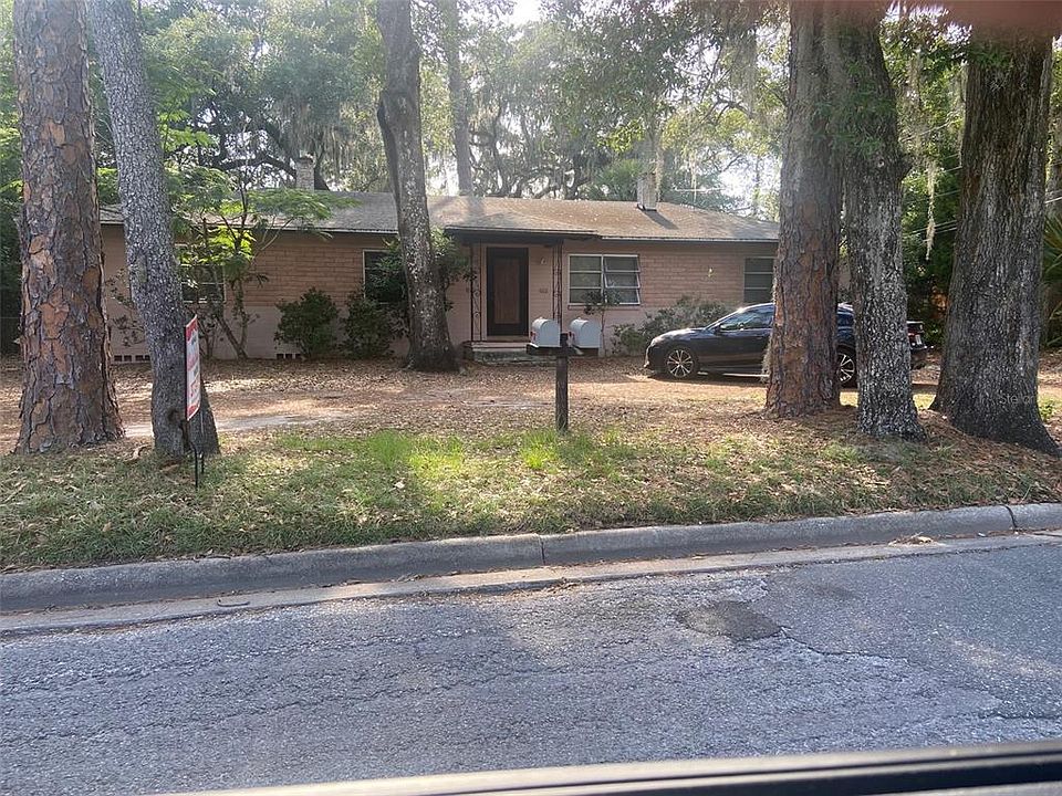 1st image of 620-622 NE 7th St