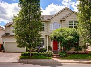 8930 SW Greening Ln, Tigard, OR 97224