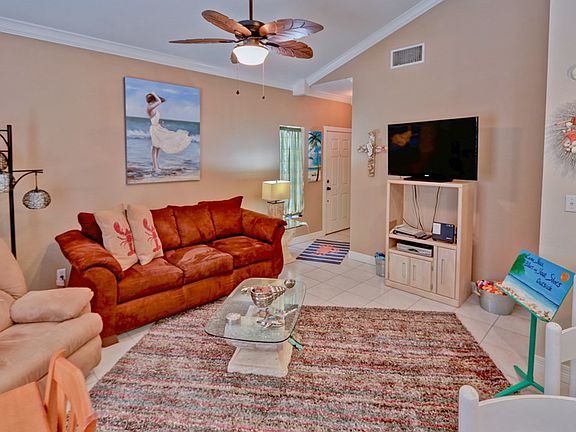 5th image of 124 E Bahama St #12