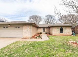 1211 Amherst St, Burkburnett, TX 76354