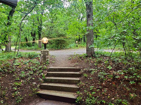 4th image of 322 Fawn Brook Dr