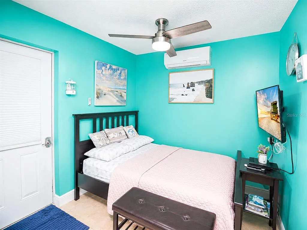 1 bed, 1.0 bath, 94 sqft, $1,099 — Photo 3