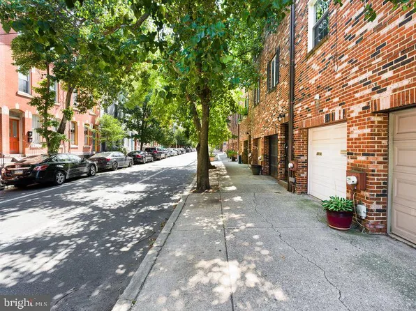 1718 Bainbridge St #A, Philadelphia, PA 19146