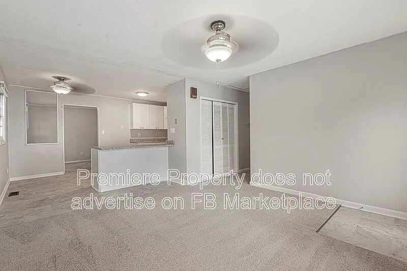 3 bed, 1.0 bath, 1056 sqft, $1,495 — Photo 4