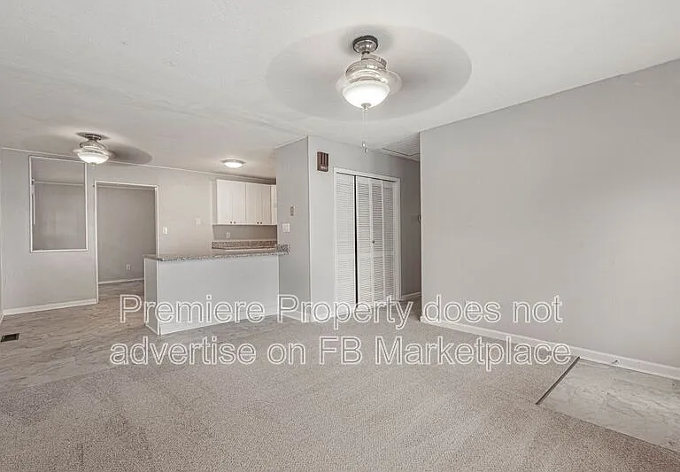 7334 NE 51st St — Photo 4