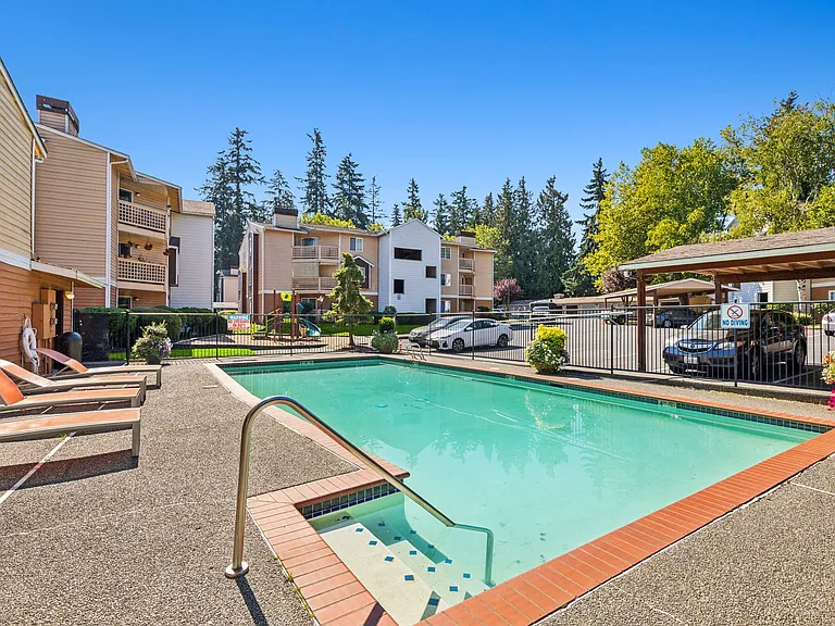 Cascadia Pointe — Photo 16
