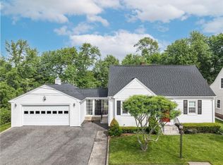 47 Dartmouth Ave, Providence, RI 02907