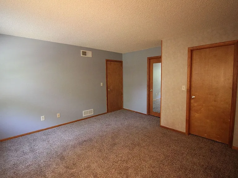 3950 W 12th St #6 — Photo 10