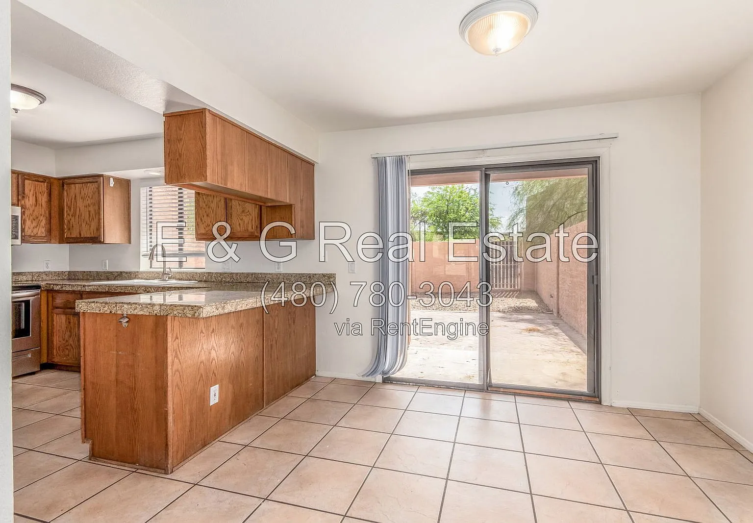 3 bed, 2.5 bath, 1326 sqft, $1,750 — Photo 3