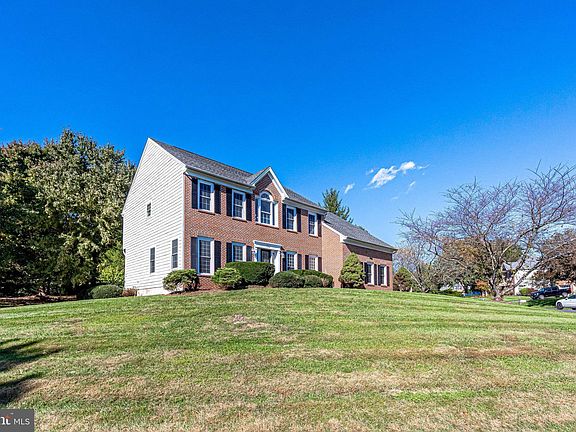 3rd image of 1168 Taji Ct