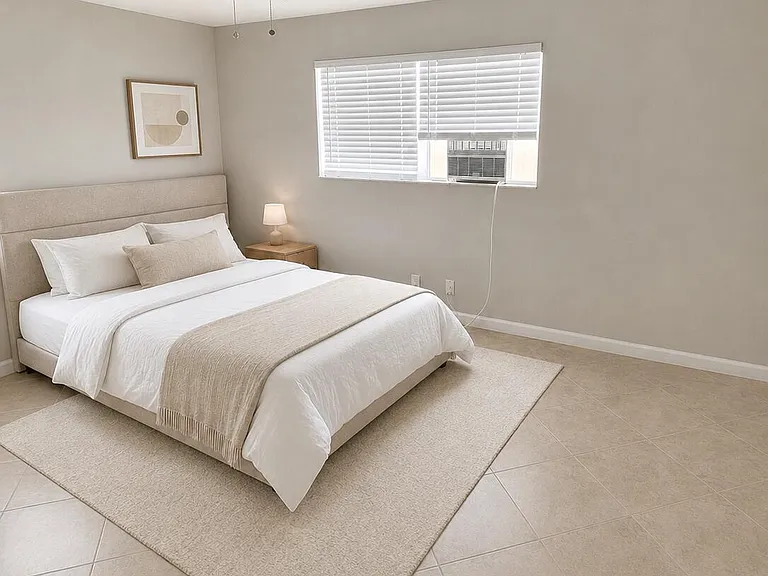 1630 N 25th Ave #1 — Photo 4