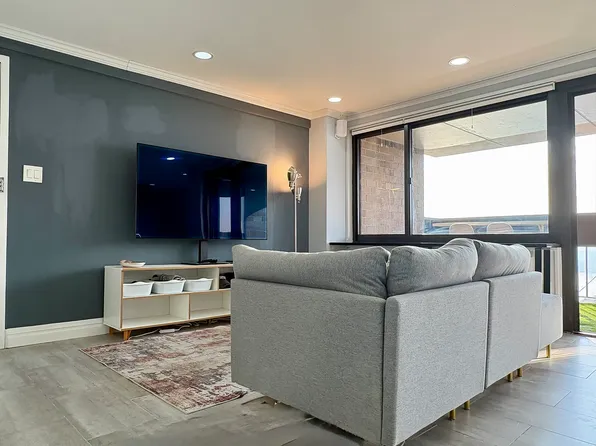 333 Pearl St APT 26A, Manhattan, NY 10038