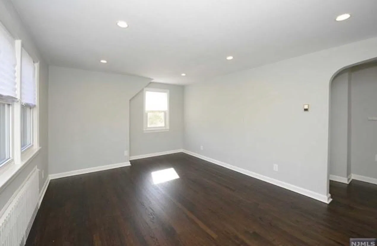 2 bed, $2,500 — Photo 2