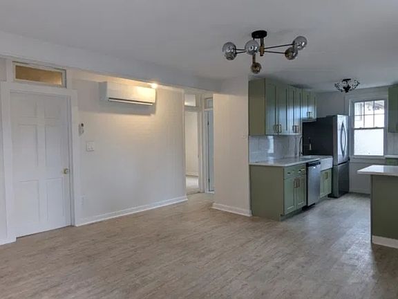 4th image of 223 Mountain Lake Rd #3