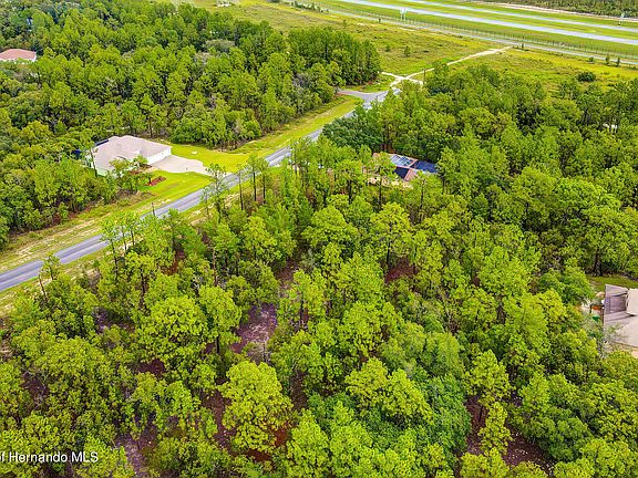 4th image of 65 Glenridge Blvd
