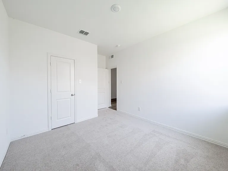 138 Jenkinson Dr — Photo 14