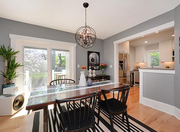 4th image of 32 Sylvan Ave