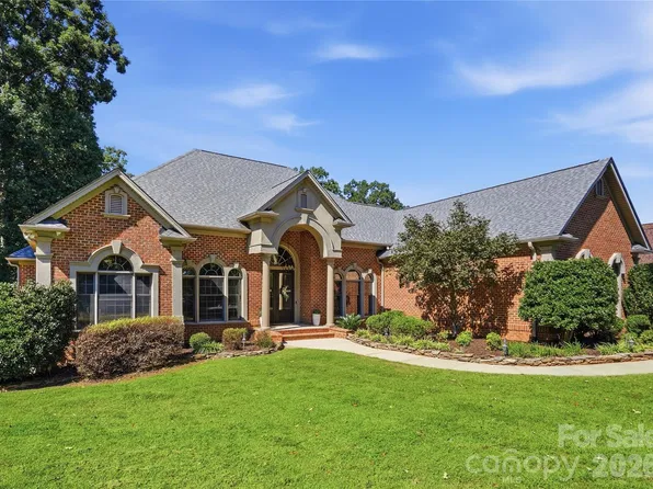 2469 Stoneview Ct, Denver, NC 28037