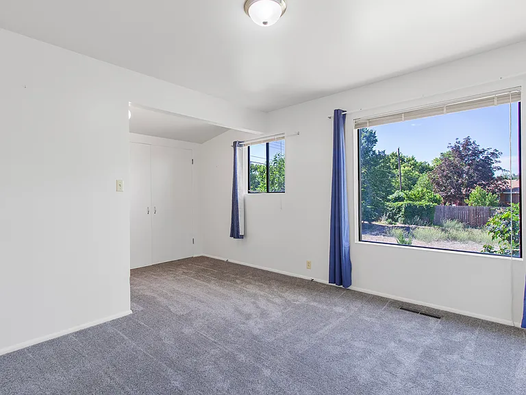 2044 Sunrise Cir — Photo 20