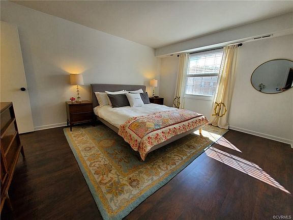 4th image of 29 Red Fox Ln