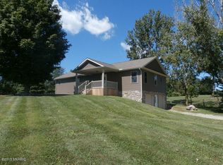 8142 Hawkins Hwy, Onsted, MI 49265
