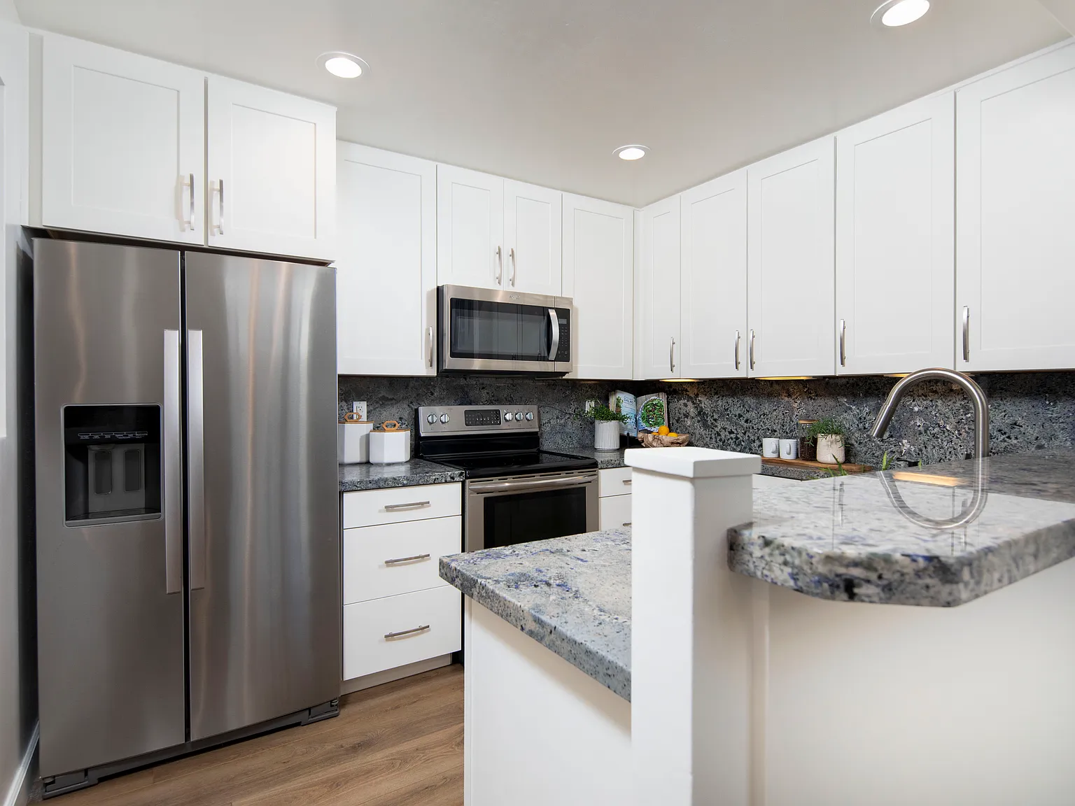 3 bed, 1502 sqft, $10,000 — Photo 3