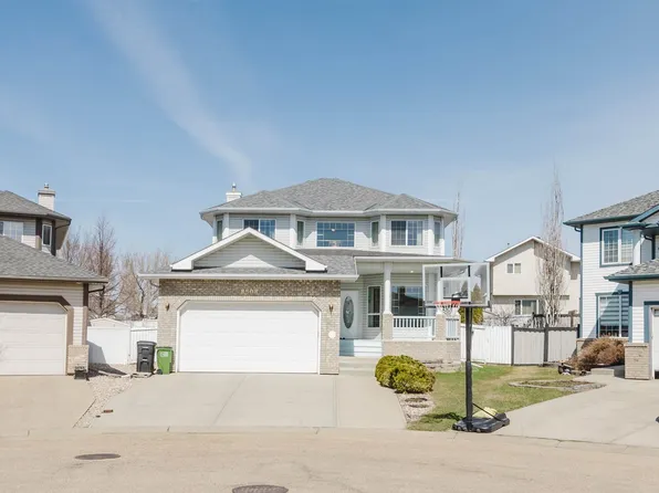 8608 160a Ave NW, Edmonton, AB T5Z 3K2