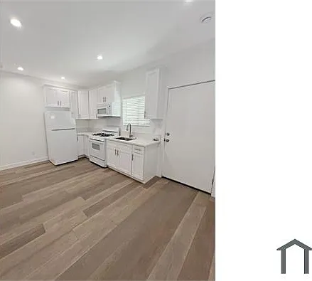 2 bed, 900 sqft, $2,800 — Photo 1
