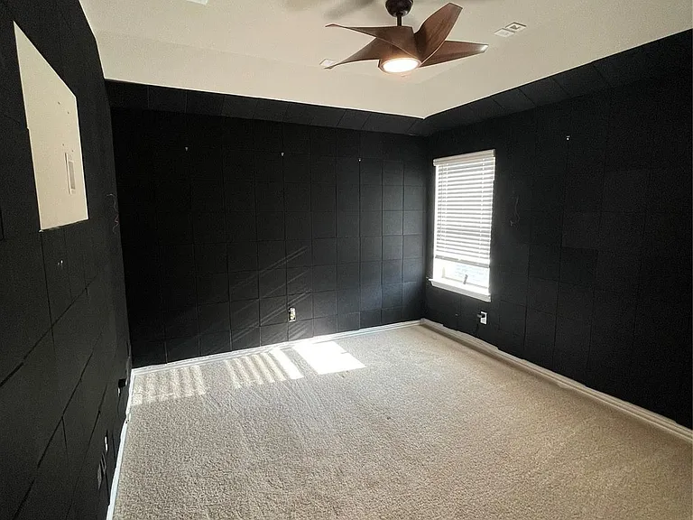 1924 Briar Hill Dr — Photo 17