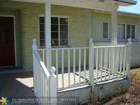 4th image of 1425 N Swinton Ave