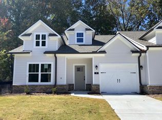 74 Village Ct, Cleveland, GA 30528