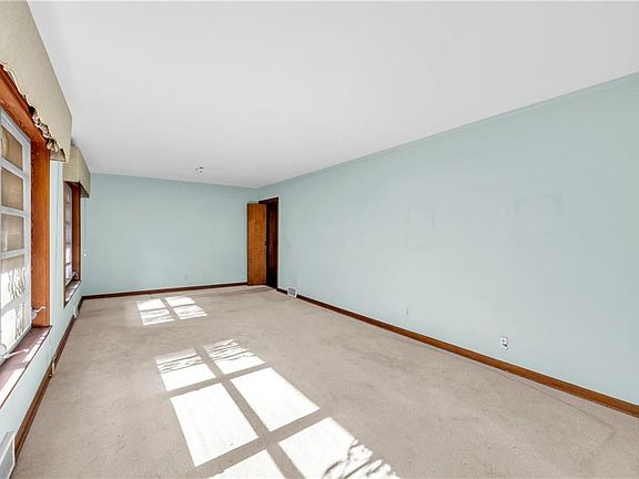 3rd image of 2425 Melinda Ct