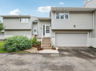 841 Henry St, Waunakee, WI 53597