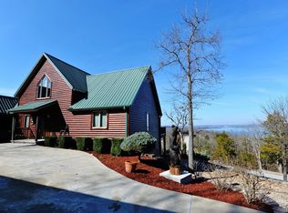 1026 Cambridge Dr, Blue Eye, MO 65611