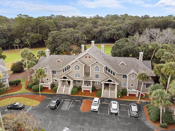 2nd image of 2772 Hidden Oak Dr