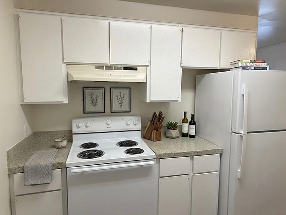 3rd image of 2199 East Loop #23