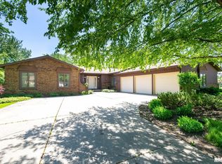 4705 Torrey Pines Ct, Davenport, IA 52807