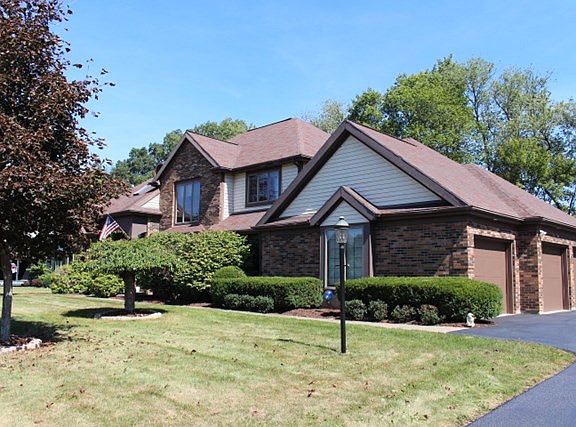 4th image of 224 Kennedy Dr