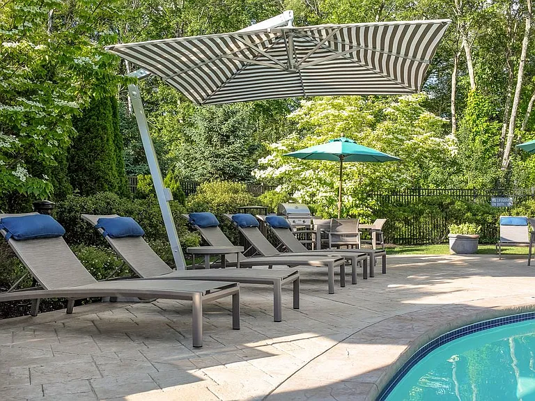 Swimming pool with sundeck