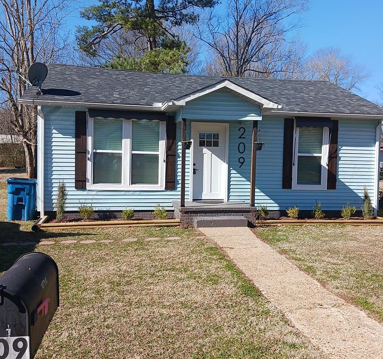 1st image of 209 Hillcrest Ave